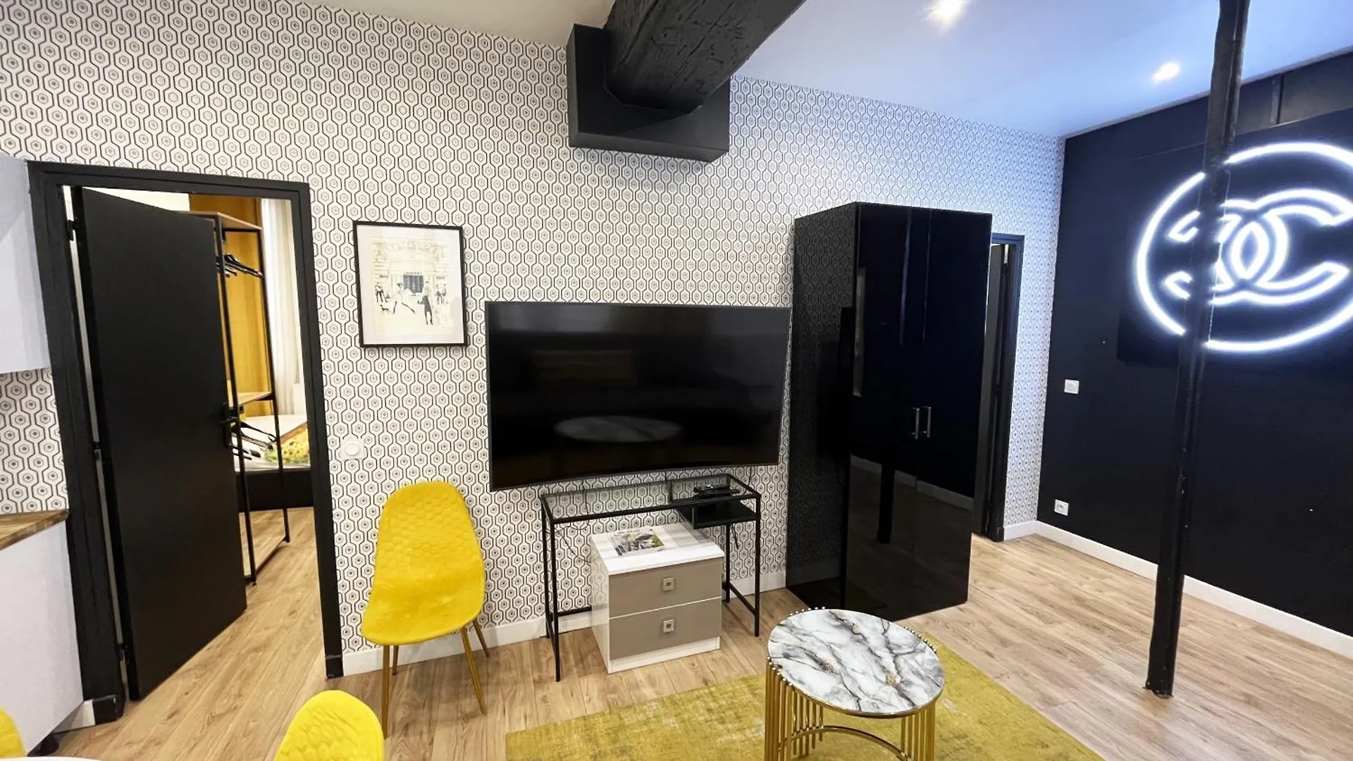 Urban Flat 157 - Coco Chanel Flat In Montorgueil